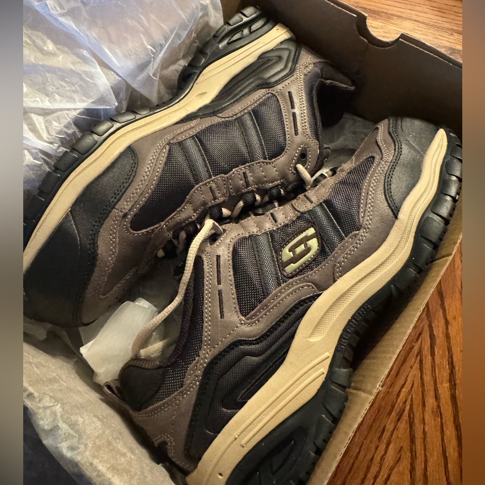 Slip Resistant Sketchers Soft Stride-GRINNEL